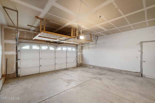 984 Hilltop Drive, Carson City, NV 89705
