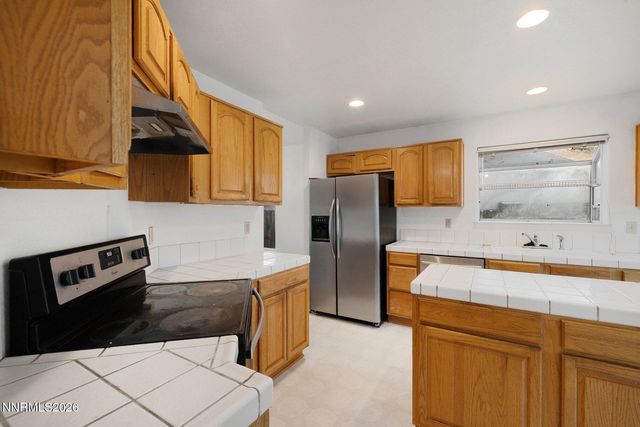 984 Hilltop Drive, Carson City, NV 89705