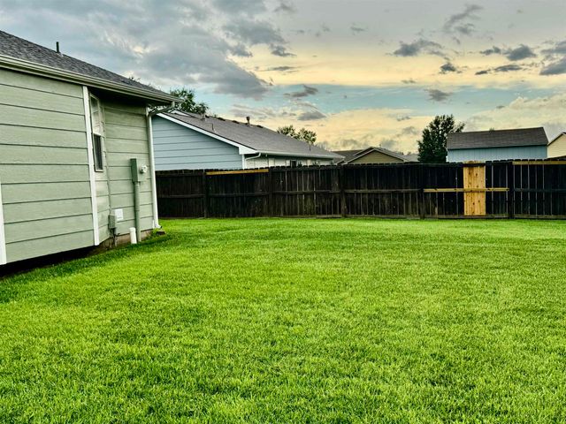 2636 E Keys Ct, Derby, KS 67037