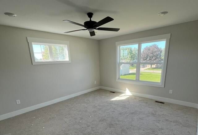 671 Waterford Village Drive, Grand Rapids, MI 49534