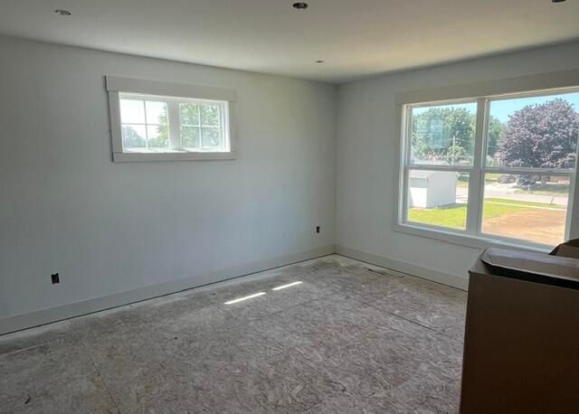 671 Waterford Village Drive, Grand Rapids, MI 49534