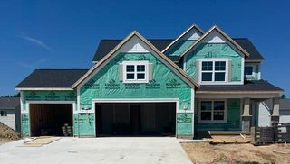 671 Waterford Village Drive, Grand Rapids, MI 49534
