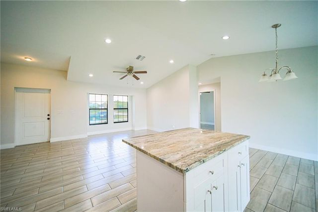 2601 43rd ST SW, Lehigh Acres, FL 33976