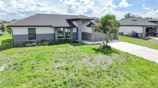2601 43rd ST SW, Lehigh Acres, FL 33976