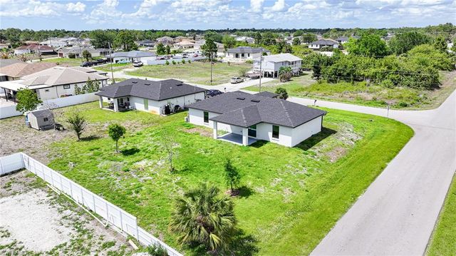 2601 43rd ST SW, Lehigh Acres, FL 33976