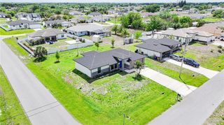 2601 43rd ST SW, Lehigh Acres, FL 33976