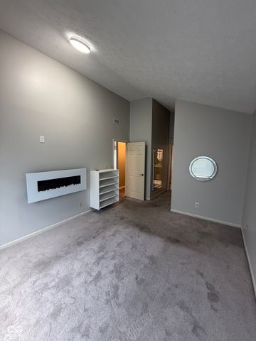 6641 Sunloch Court, Indianapolis, IN 46250