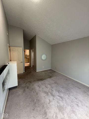 6641 Sunloch Court, Indianapolis, IN 46250