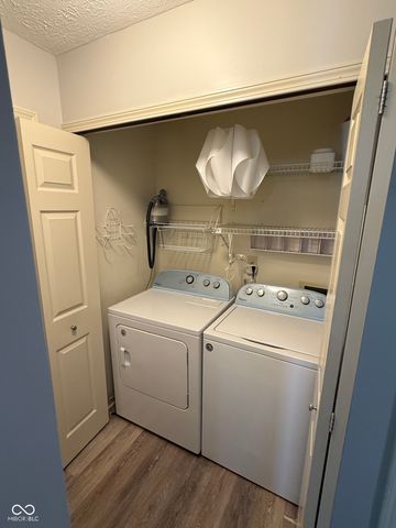6641 Sunloch Court, Indianapolis, IN 46250