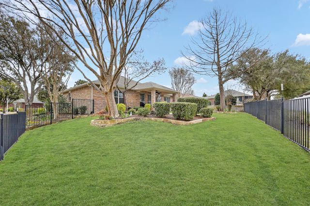 10100 Serene Court, Denton, TX 76207