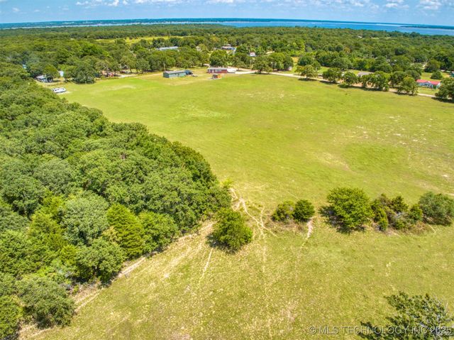 Edge Road, Kingston, OK 73439