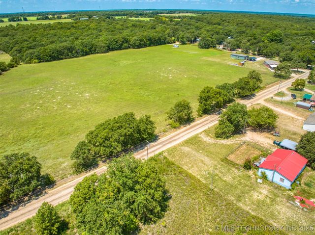 Edge Road, Kingston, OK 73439