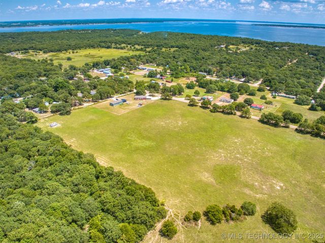 Edge Road, Kingston, OK 73439