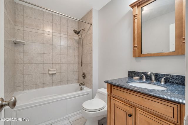 151 Chestnut Way, Manalapan, NJ 07726