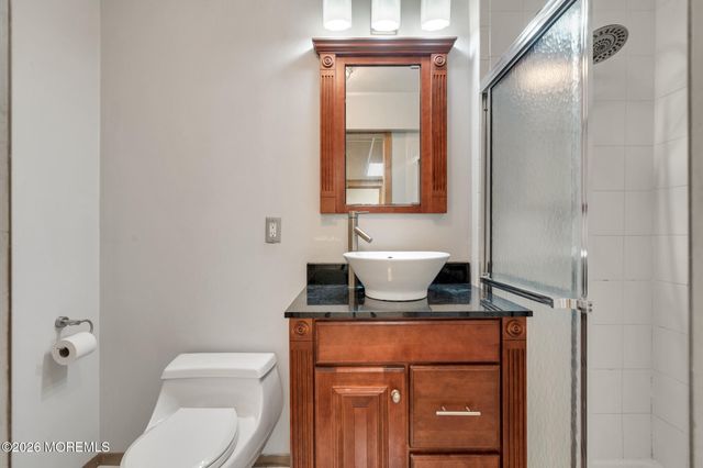 151 Chestnut Way, Manalapan, NJ 07726