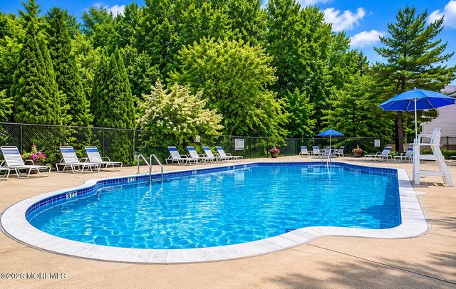 151 Chestnut Way, Manalapan, NJ 07726