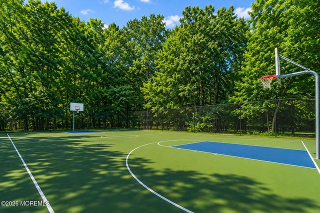 151 Chestnut Way, Manalapan, NJ 07726