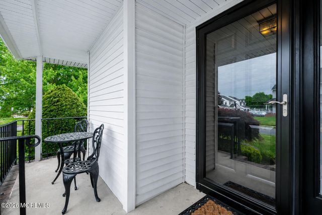 151 Chestnut Way, Manalapan, NJ 07726