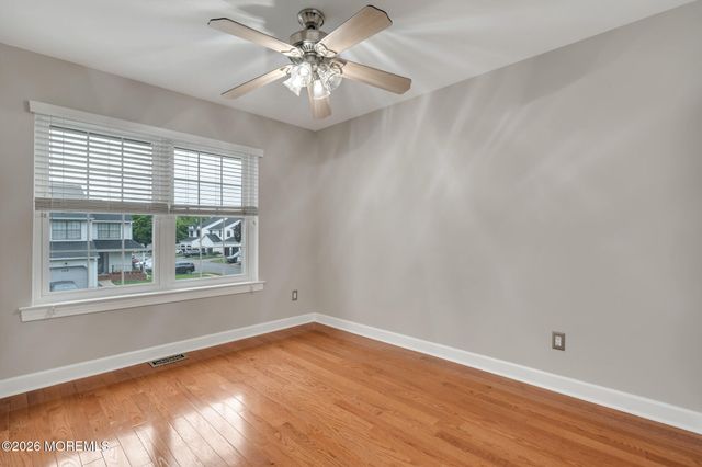 151 Chestnut Way, Manalapan, NJ 07726