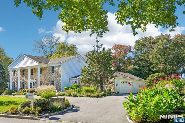 707 Calusa Trail, Franklin Lakes, NJ 07417