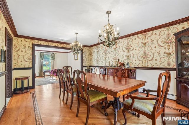 707 Calusa Trail, Franklin Lakes, NJ 07417