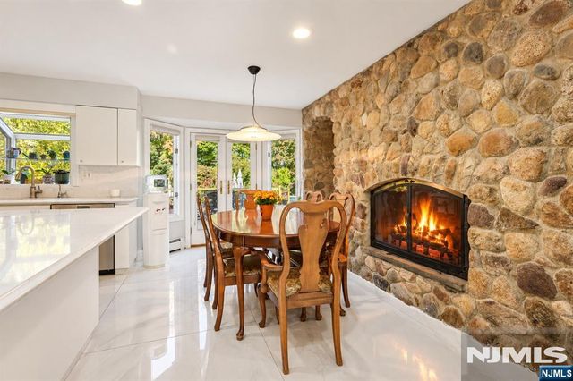 707 Calusa Trail, Franklin Lakes, NJ 07417