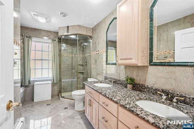 707 Calusa Trail, Franklin Lakes, NJ 07417