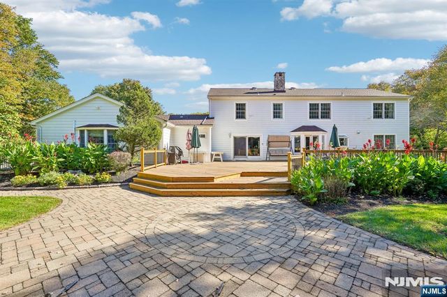 707 Calusa Trail, Franklin Lakes, NJ 07417