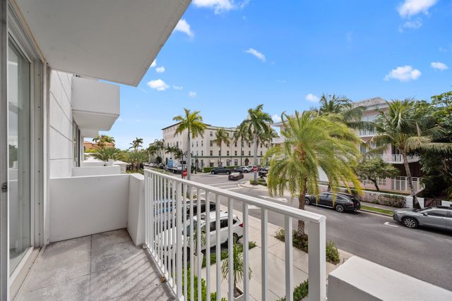 401 Peruvian Avenue 2010, Palm Beach, FL 33480