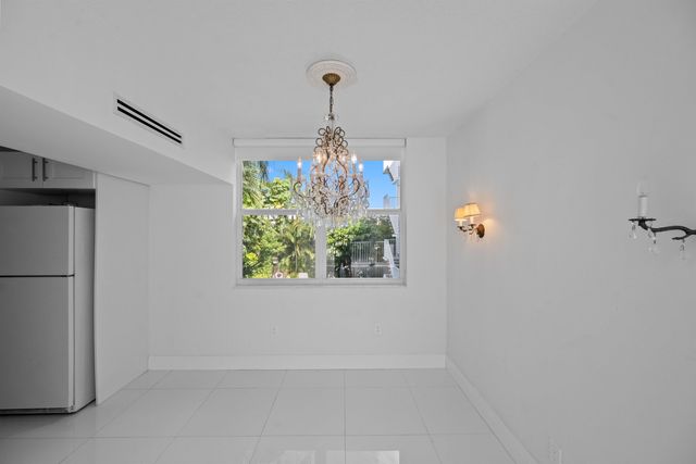 401 Peruvian Avenue 2010, Palm Beach, FL 33480