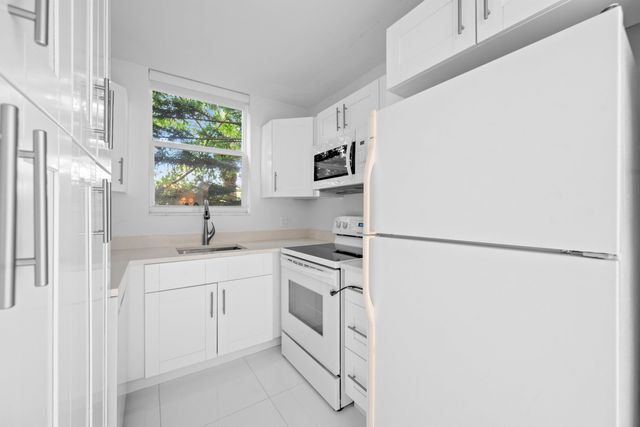 401 Peruvian Avenue 2010, Palm Beach, FL 33480