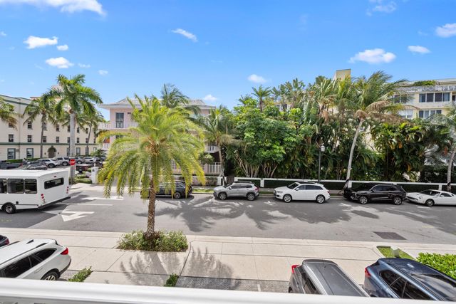 401 Peruvian Avenue 2010, Palm Beach, FL 33480