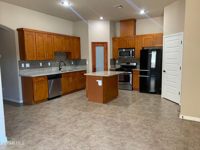 509 FIRSTWOOD Place A, El Paso, TX 79905