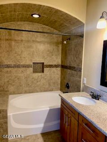 509 FIRSTWOOD Place A, El Paso, TX 79905