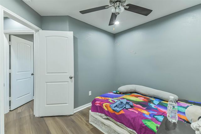 165 Road 5215, Cleveland, TX 77327