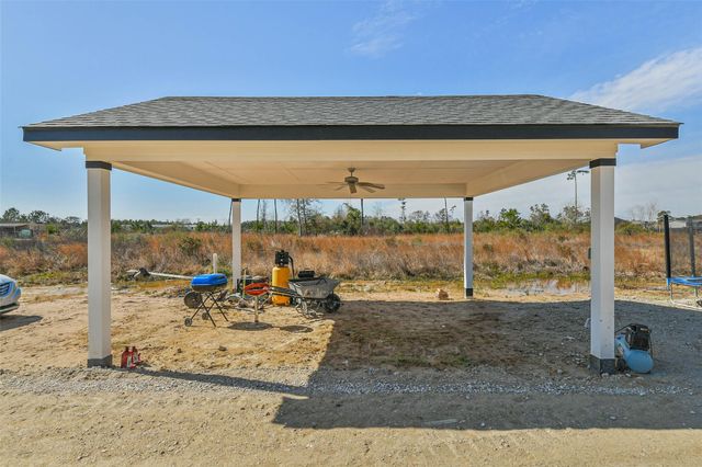 165 Road 5215, Cleveland, TX 77327