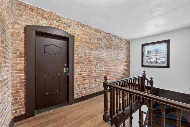 42 Almont St 3L, Medford, MA 02155