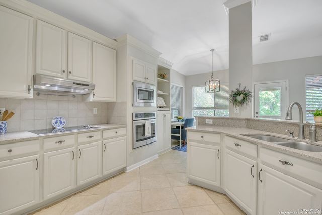 7206 Chartwell Circle, Boerne, TX 78015