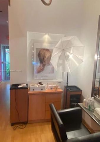 Undisclosed address, Aventura, FL 33180