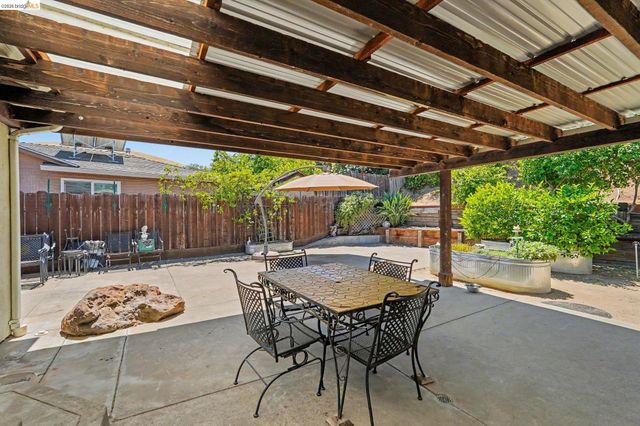1150 Los Palos Ct, Pittsburg, CA 94565