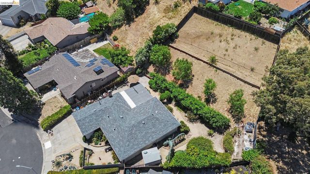 1150 Los Palos Ct, Pittsburg, CA 94565