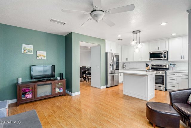 25710 Wagner Way Unit C, Stevenson Ranch, CA 91381