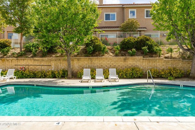 25710 Wagner Way Unit C, Stevenson Ranch, CA 91381