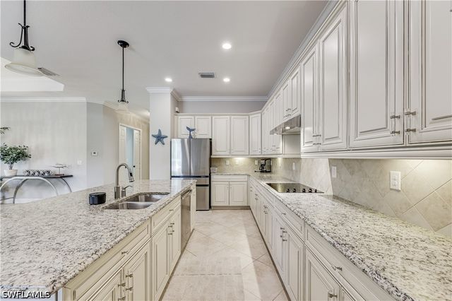 12840 Kinross LN, Naples, FL 34120