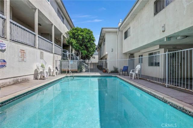 6939 Alabama Avenue 105, Canoga Park, CA 91303