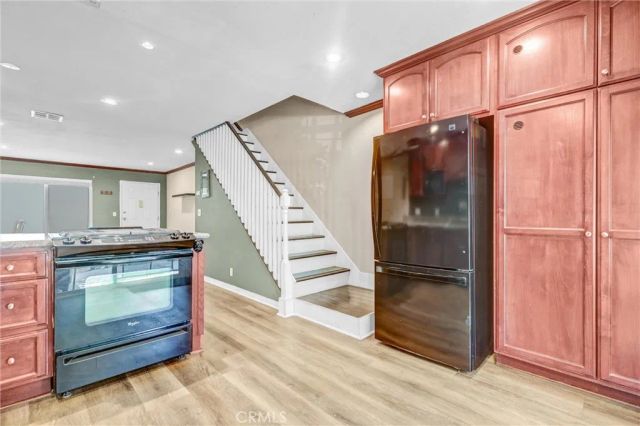 6939 Alabama Avenue 105, Canoga Park, CA 91303