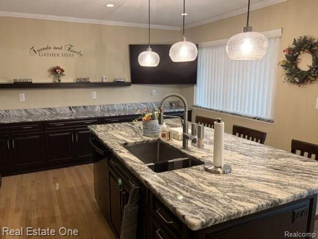 1115 Torpey Drive, Troy, MI 48083