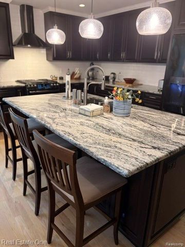 1115 Torpey Drive, Troy, MI 48083