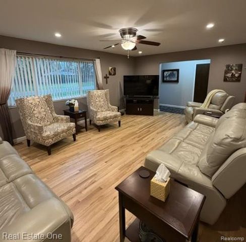 1115 Torpey Drive, Troy, MI 48083