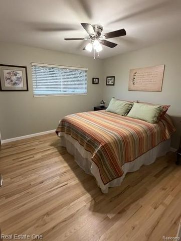 1115 Torpey Drive, Troy, MI 48083